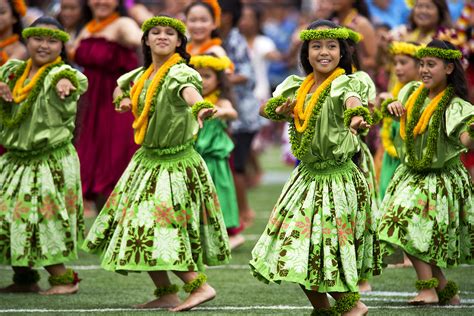 Traditional Dancers Hula Dance in Hawaii image - Free stock photo - Public Domain photo - CC0 Images