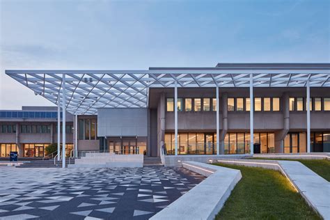 UTM Meeting Place Renovation, University of Toronto Mississauga Campus - Moriyama Teshima Architects