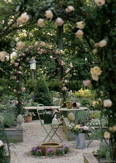 35 Beautiful Romantic Garden Ideas That Make Will Love