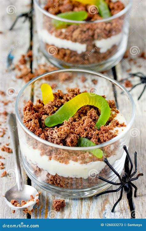 Dirt Cups with Gummy Worms , Halloween Dessert Stock Image - Image of ...