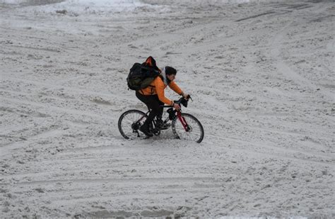 IN PHOTOS: Winter storm blasts much of Canada as Christmas approaches ...