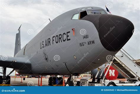 KC-135 Stratotanker Refueling Airplane Editorial Photography - Image of ...