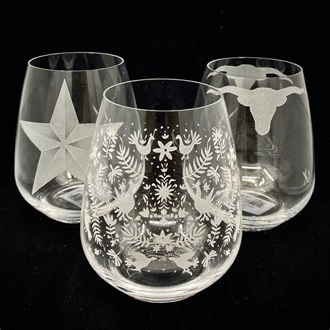 Evergreen Crystal Stemless Wine Glasses – Sparkles