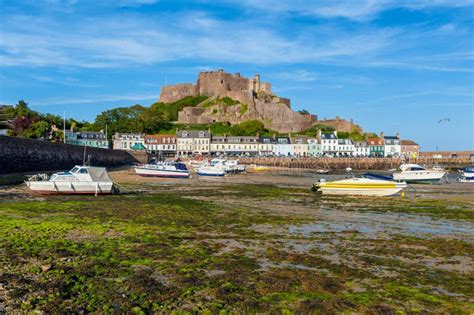 Gorey Castle Jersey at Low Tide Stock Photo - Image of ships, architecture: 80268372