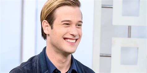 Tyler Henry Net Worth 2022: Earnings, Career, & Biography