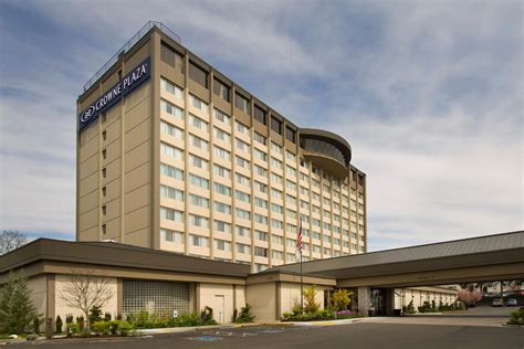 Crowne Plaza Seattle Airport