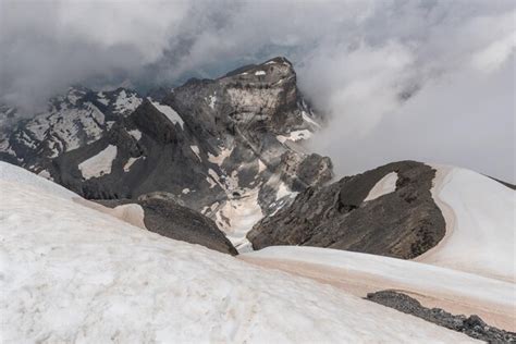 Premium Photo | Cloudy dramatic landscape from monte perdido summit