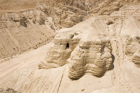 Could This Newfound Cave Hold More Dead Sea Scrolls? | Live Science