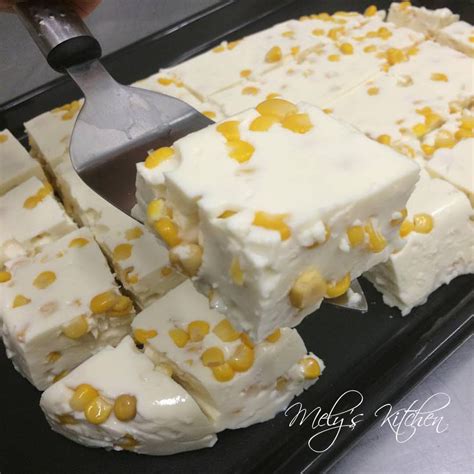 Mely's kitchen: Maja Blanca with Corn