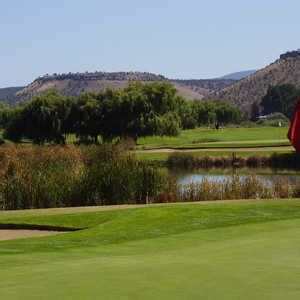 Meadow Lakes Golf Course in Prineville