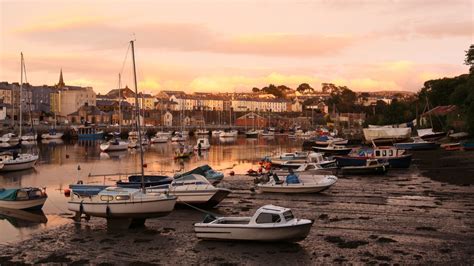 Caernarfon Harbour - Welcome to Caernarfon.com, visitor information on everyhting from the ...