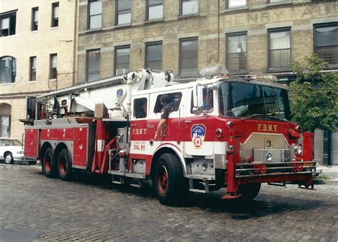 F.D.N.Y. Mack CF Tower Ladder 12 (retired) Nyfd, Rescue Vehicles, Fdny, Mack Trucks, Fire ...