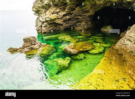 The Grotto Caves Bruce Peninsula National Park Tobermory Ontario Canada ...