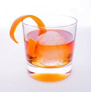 How to make a Godfather. Find more Cocktail Recipes.