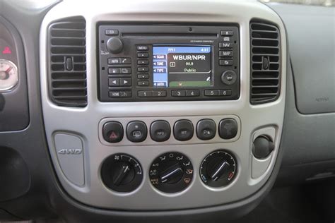 2006 Ford Escape Hybrid - Interior Pictures - CarGurus