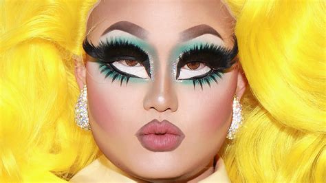 Kim Chi Makeup | Saubhaya Makeup