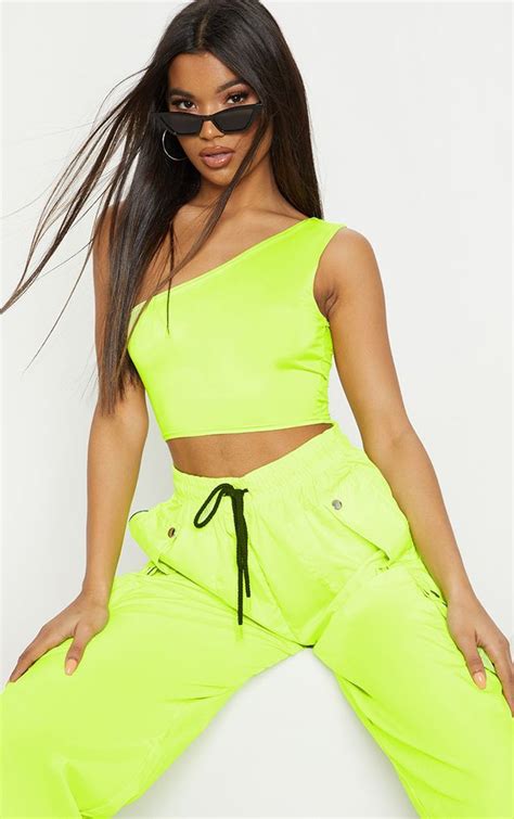 Neon Outfits For Womens