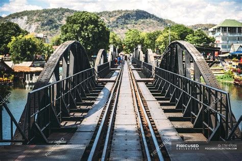 Thailand, Kanchanaburi, view to bridge over River Kwai — Built ...