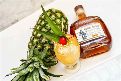 Easy Captain Morgan Rum Pineapple Cocktail Drink