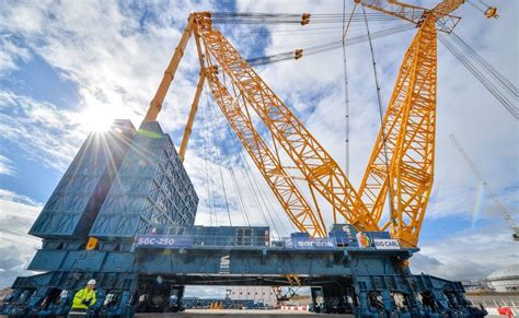 Hinkley Point: World's largest crane begins work in Somerset