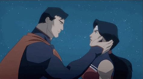 Superman Wonder Woman GIF - Superman Wonder Woman Kiss - Discover & Share GIFs