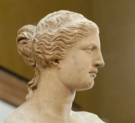 Súbor:Venus de Milo Louvre Ma399 n6.jpg - Wikipédia