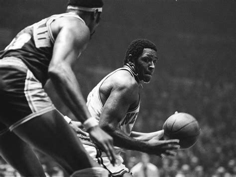 Download Willis Reed Against Los Angeles Lakers Opponent Wallpaper | Wallpapers.com