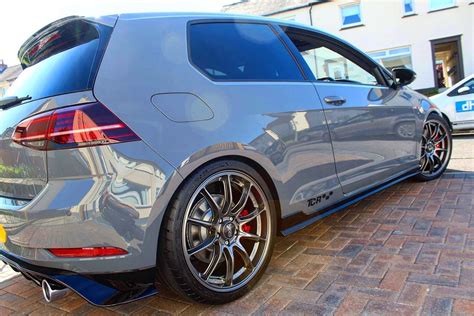 Volkswagen Golf GTI 7 TCR Grey OZ HyperGT HLT Wheel | Wheel Front