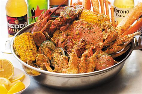 Eatery offers Southern take on seafood | Crab Bucket | Dining Out