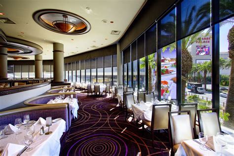 Ruth’s Chris Steakhouse refreshes with a modern look - Eater Vegas