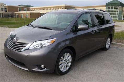 2014 Toyota Sienna XLE AWD Driving Impressions