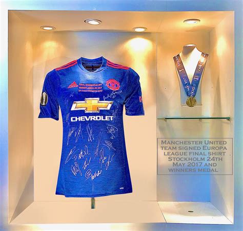 Manchester United Europa League Final Team Signed Shirt 2017 & Winners ...