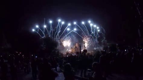 Hong Kong Disneyland Fireworks 2016 - YouTube