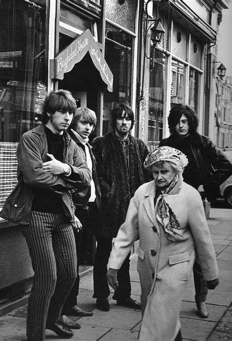 Linda McCartney Photography | The yardbirds, Linda mccartney, Jimmy page