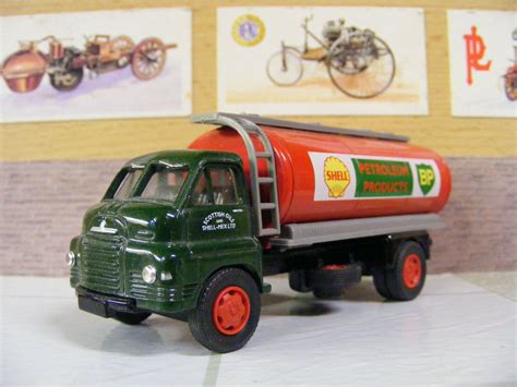 Bedford S Type Tanker | Model Trucks | hobbyDB