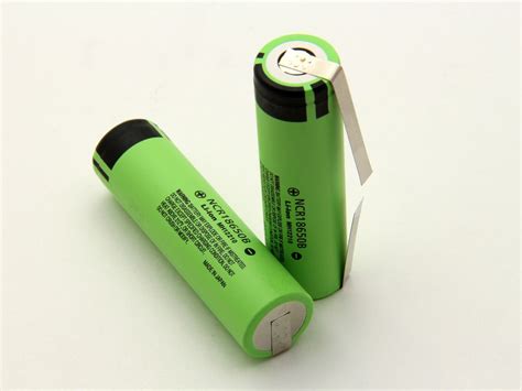 Panasonic 3400mAh NCR18650B 3.7V protected rechargeable li-ion battery