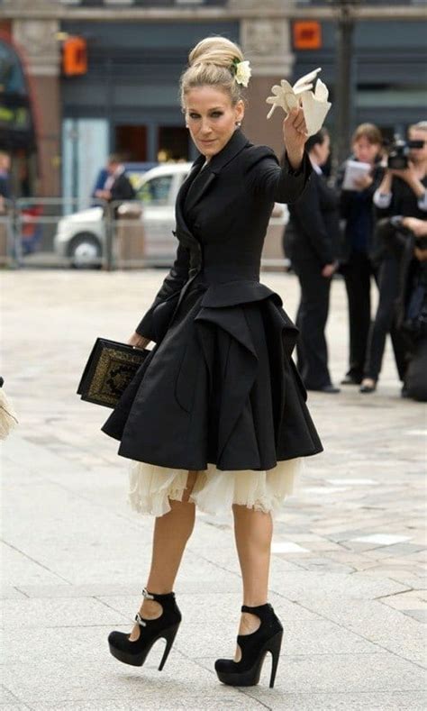 Funeral Outfits for Women -17 Ideas What to Wear to Funeral