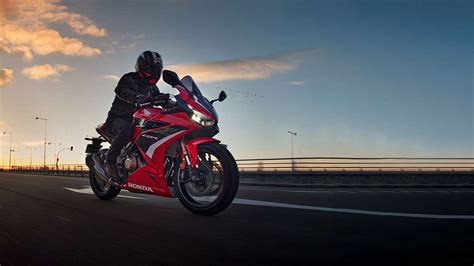 2023 Honda CBR500R Specs, Price, Top Speed & Reviews