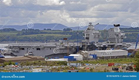 Aircraft Carrier HMS Queen Elizabeth Editorial Photo - Image of sailing ...