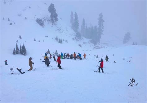 1 dead in avalanche at Palisades Tahoe resort in California - ABC News