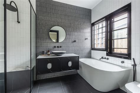 Modern vs. Traditional Bathroom Styles: Choosing What’s Right for You