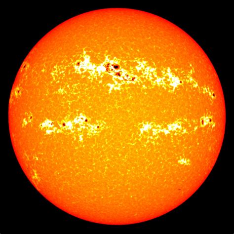 Plasma flow near sun’s surface explains sunspots, other solar phenomena ...