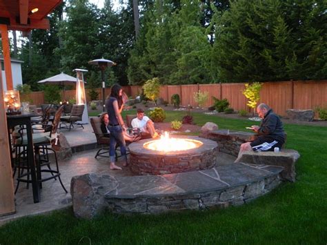 Backyard fire pit design - large and beautiful photos. Photo to select ...