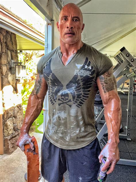 Dwayne Johnson on Twitter: "Killer f’n Monday workout here in Hawaii ...