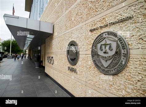 Federal trade commission building usa hi-res stock photography and ...