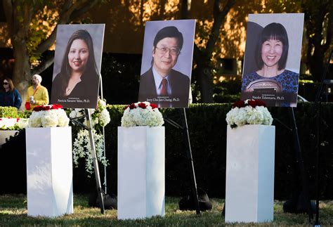 UNLV vigil draws hundreds who gathered to pay their respects to 3 ...