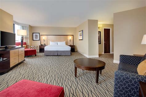 Hilton Rosemont Chicago O'Hare Hotel, Chicago (IL) offers Free ...