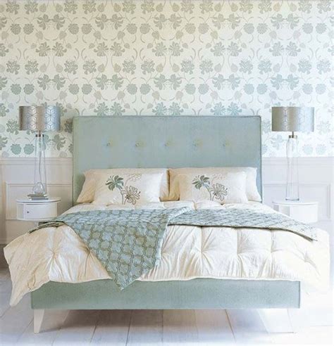 20 Captivating Bedrooms With Floral Wallpaper Designs | Home Design Lover