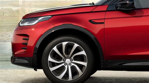 Personalise Discovery Sport | Accessories | Discovery | Land Rover Ireland