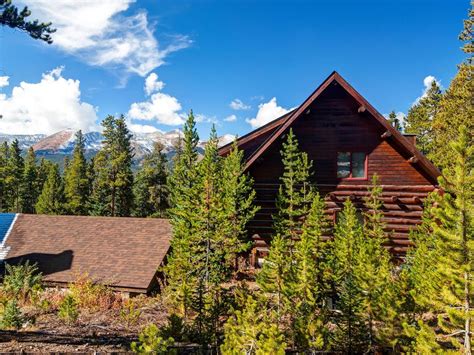 8 Breathtaking Colorado Vacation Cabin Rentals with Hot Tubs | Vacasa